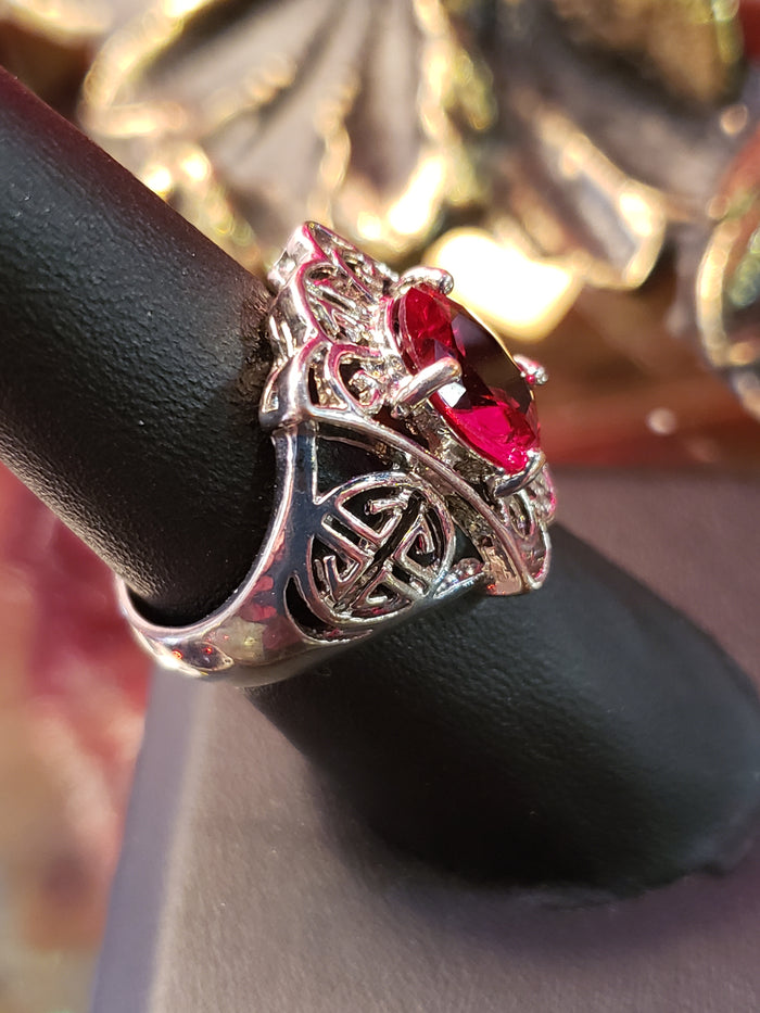 .925 Filigree Red stone ring size 7