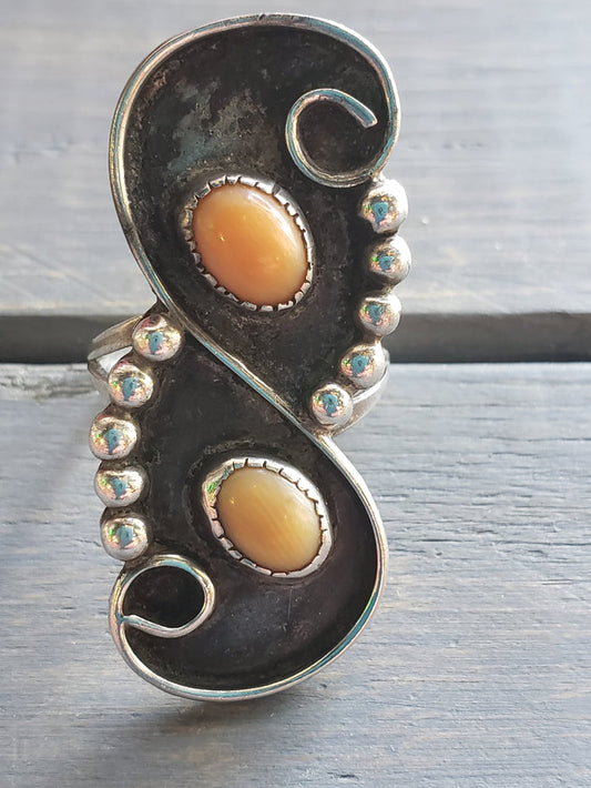 .925 Spiny Oyster Artisan ring size 8