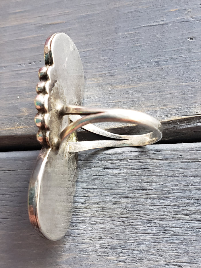 .925 Spiny Oyster Artisan ring size 8