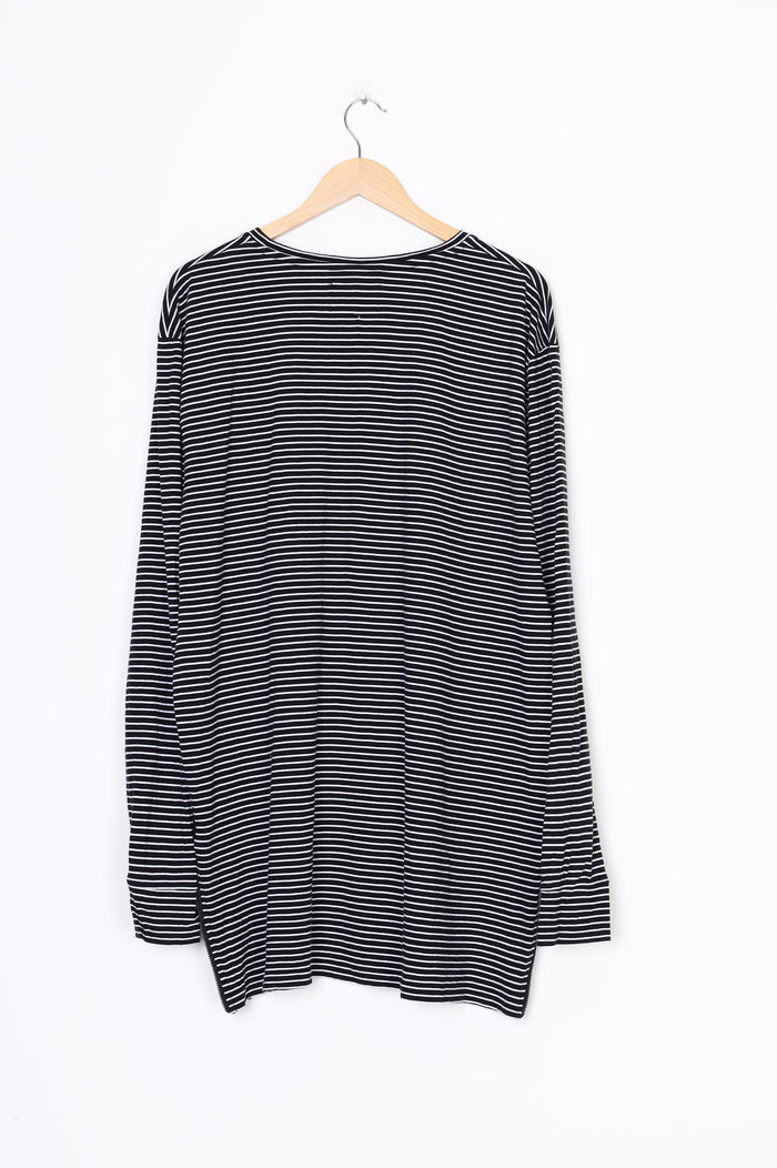 Carre Mens Black Top Size XXL