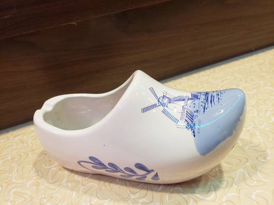 Delft Holland style Porcelain Clog planter wall hang
