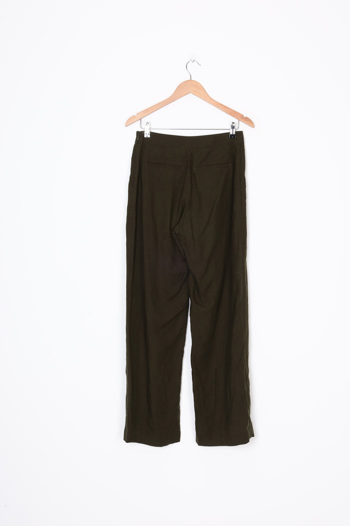 Max Womens Green Pants Size 8
