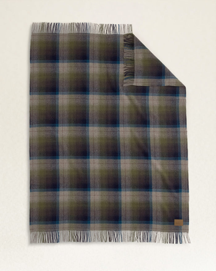 Pendleton Motor Robe with Carrier in Haystack Plaid
