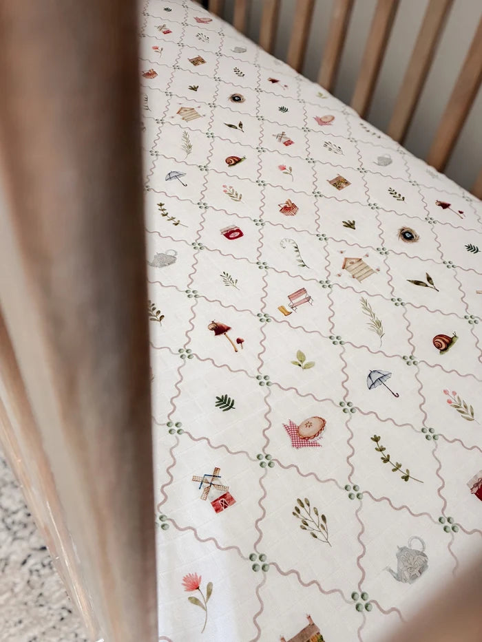 Pop Ya Tot Organic Muslin Cot Sheet - Cottage Picnic