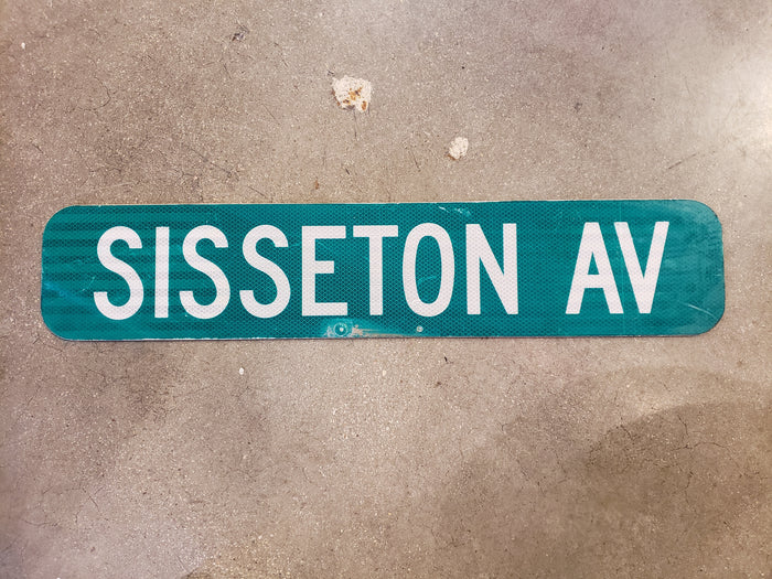 SISSETON AV street sign