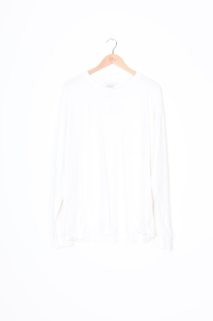 Unused Mens White Top Size 2